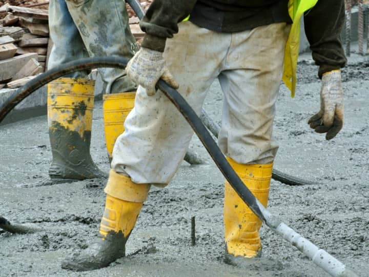 Practical Tips for Using Concrete Vibrators in the Field - 5495